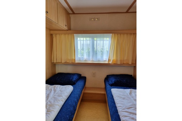 242 slaapkamer 2.jpg
