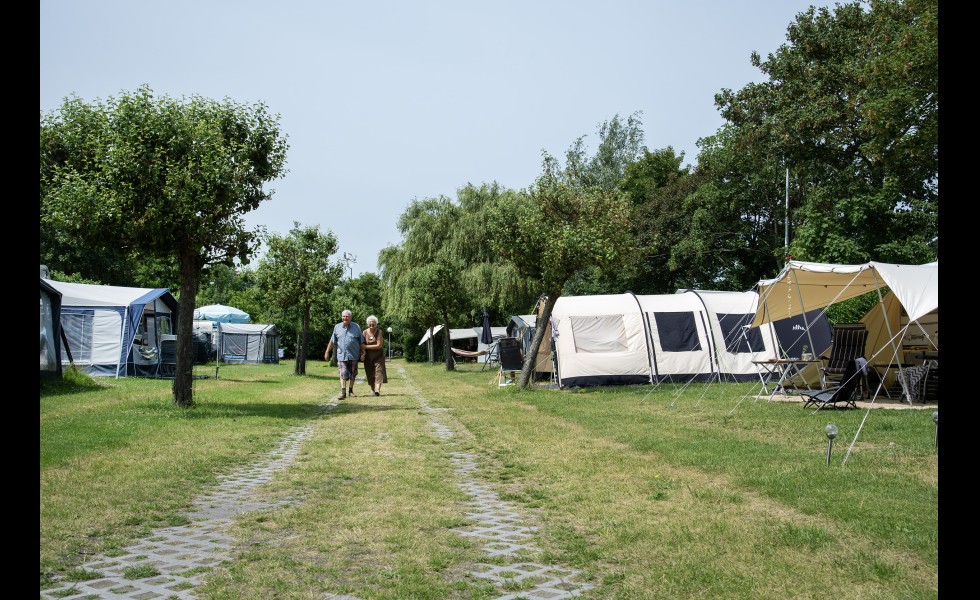 Kampeerveld 11 of 13