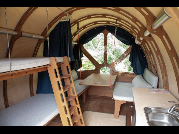 Fuselage binnen stapelbed