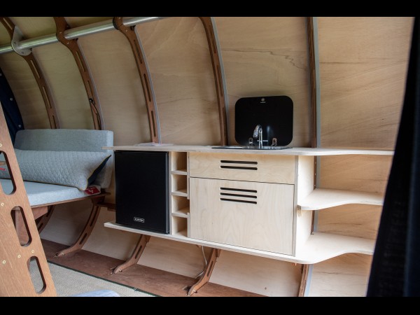 Fuselage binnen keukentje