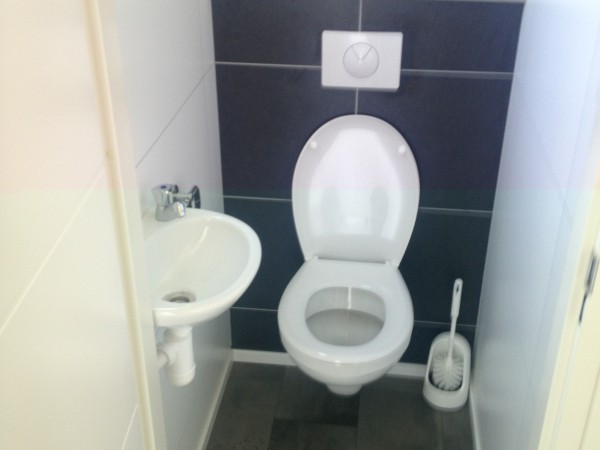 257 Toilet.JPG